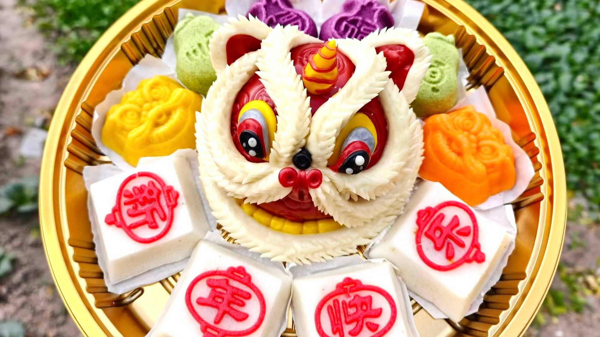 Traditional Chinese New Year rice cakes bring auspicious wishes