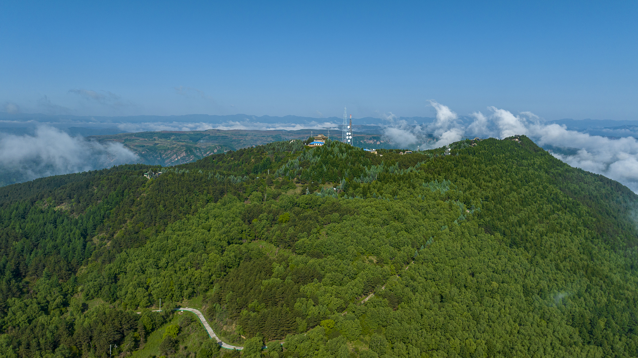 An aerial view of the Taitong-Kongtong Mountain Nature Reserve in Pingliang, northwest China's Gansu Province, May 25, 2025. /VCG
