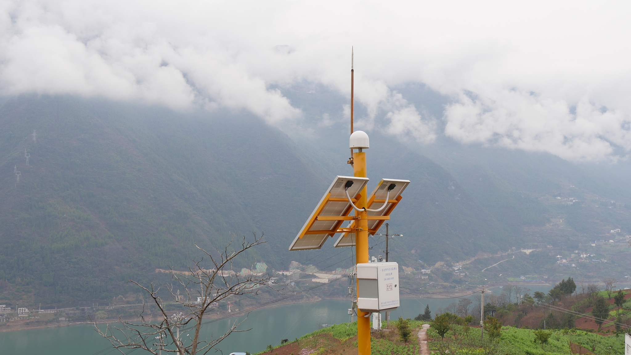 An automated monitoring station on a hillside along the Yangtze River in southwest China's Chongqing Municipality, February 2, 2025. /VCG