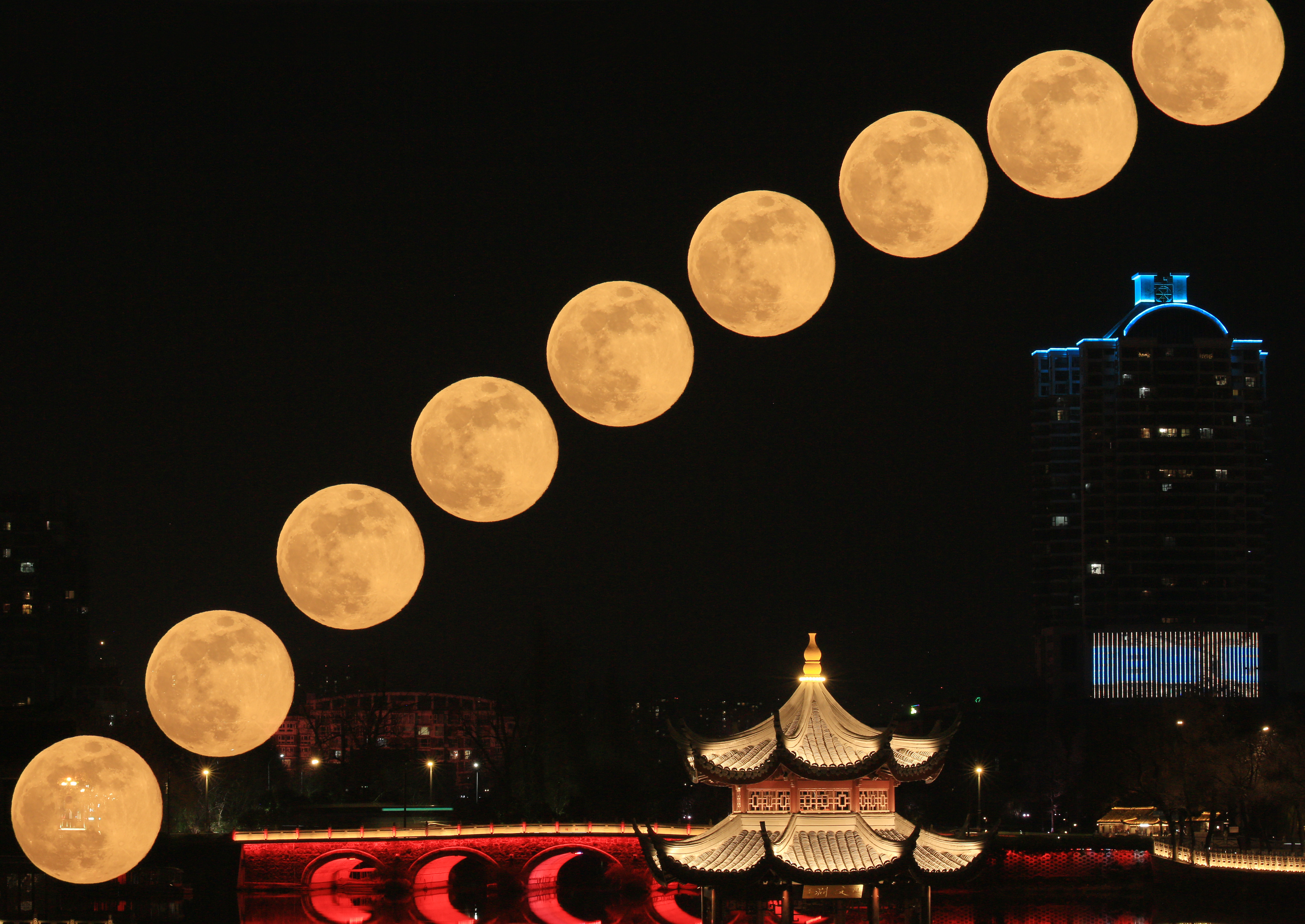 2026 wolf supermoon graces the sky