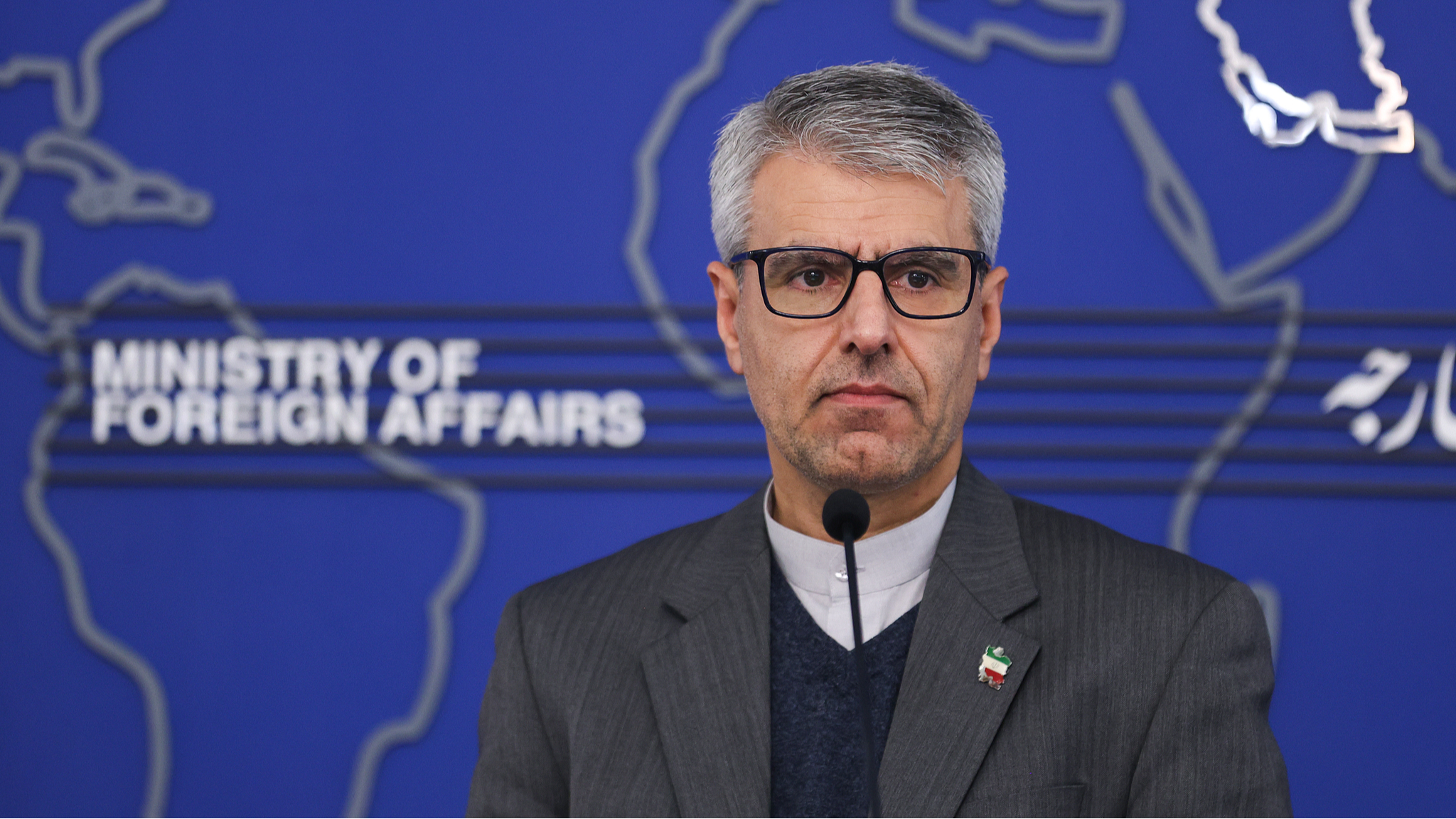 Esmaeil Baghaei, spokesperson of Iran's Foreign Ministry, speaks during his weekly press conference, December 7, 2025. /VCG
