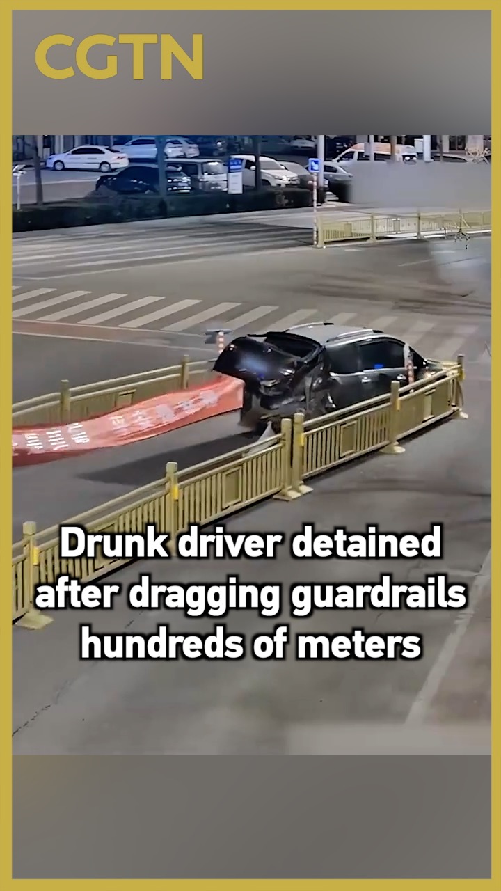 Drunk driver detained after dragging guardrails hundreds of meters