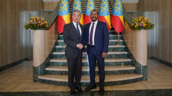 Chinese Foreign Minister Wang Yi (L) meets with Ethiopian Prime Minister Abiy Ahmed Ali in Addis Ababa, Ethiopia, January 8, 2026. /VCG