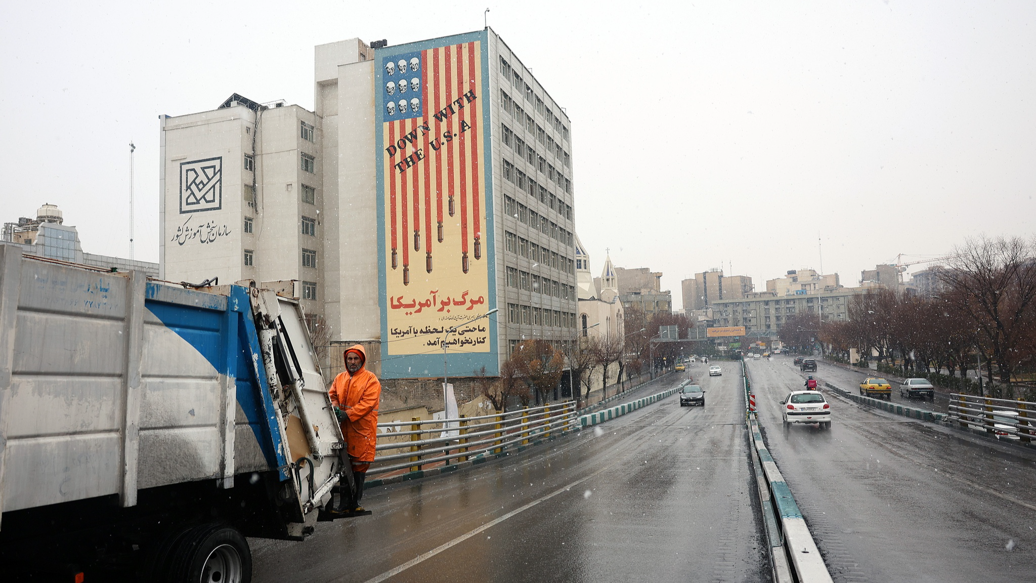 An anti-U.S. mural on a street in Tehran, Iran, January 3, 2026. /VCG