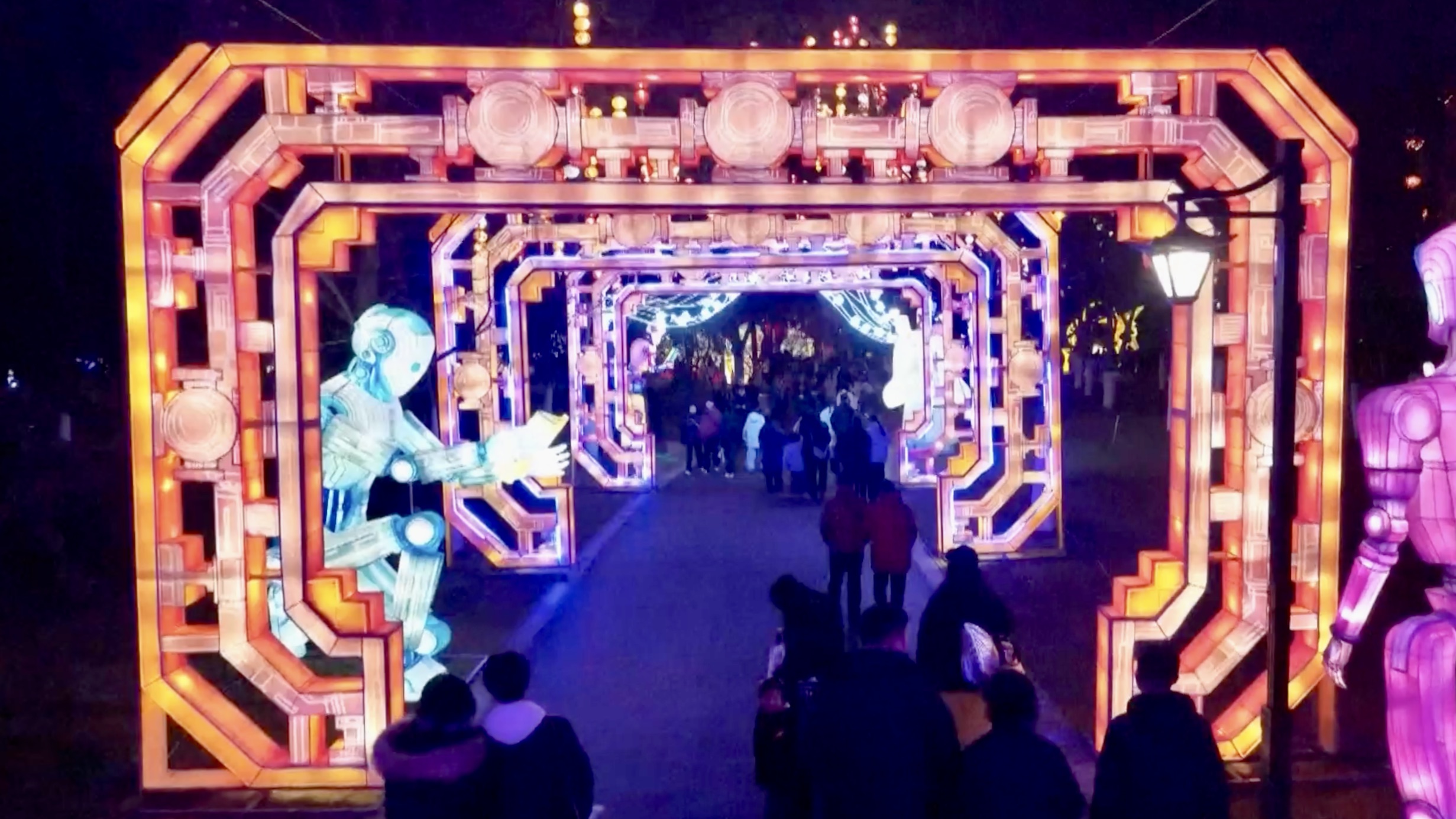 Luzhou New Year Lantern Fair illuminates Hefei