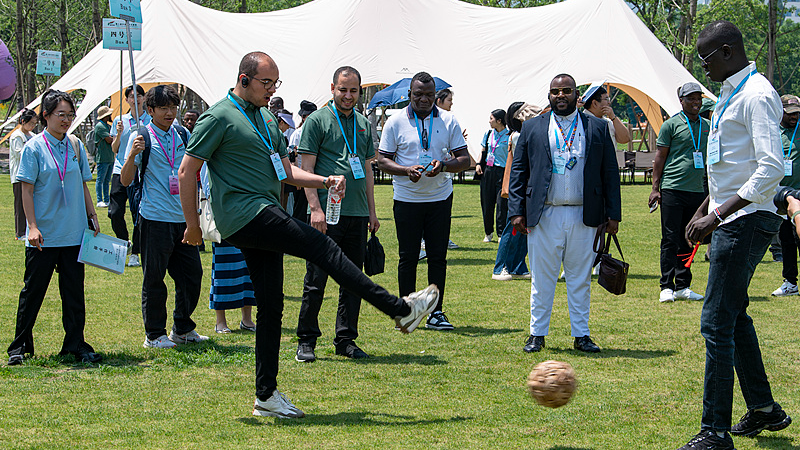 Xi congratulates start of China-Africa people-to-people exchange year