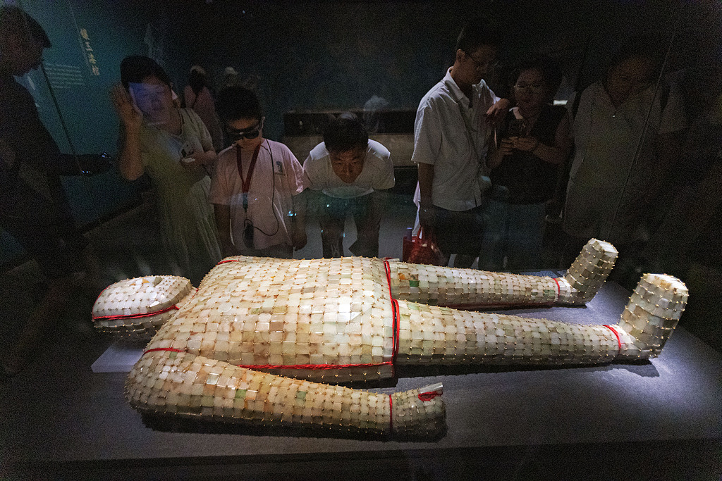 Jade burial suits were used to encase royal corpses for protection and were believed to be a connection between heaven and earth. /VCG
