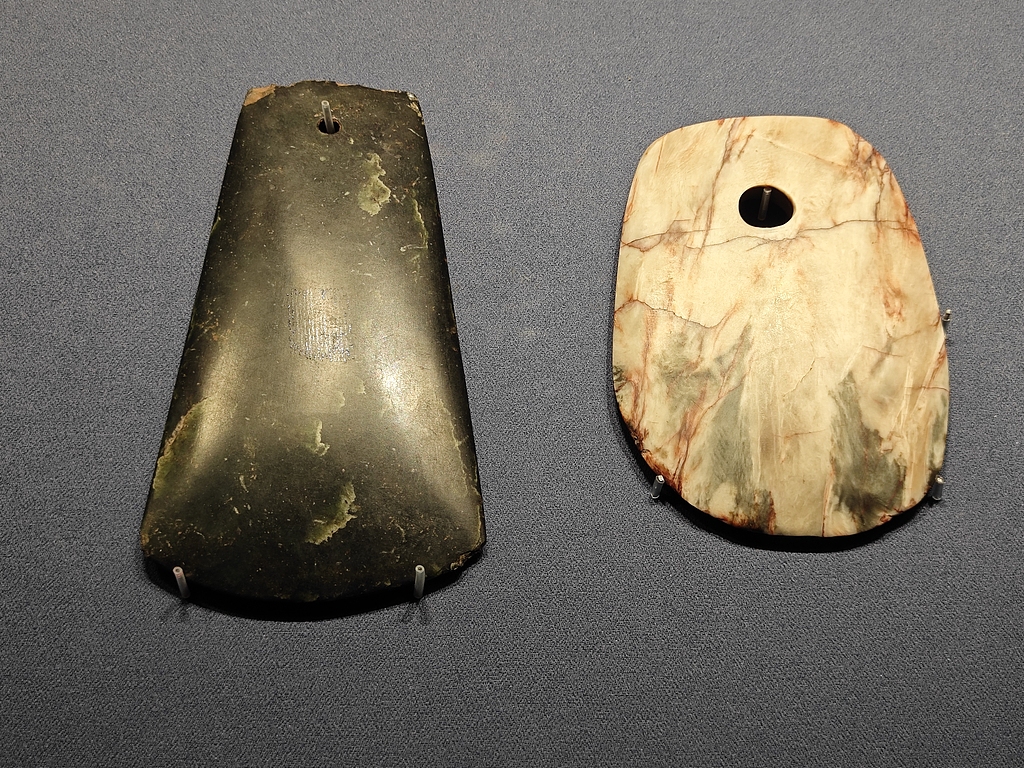 Because of it's toughness and durability, one of the earlier uses of jade was to make tools. /VCG