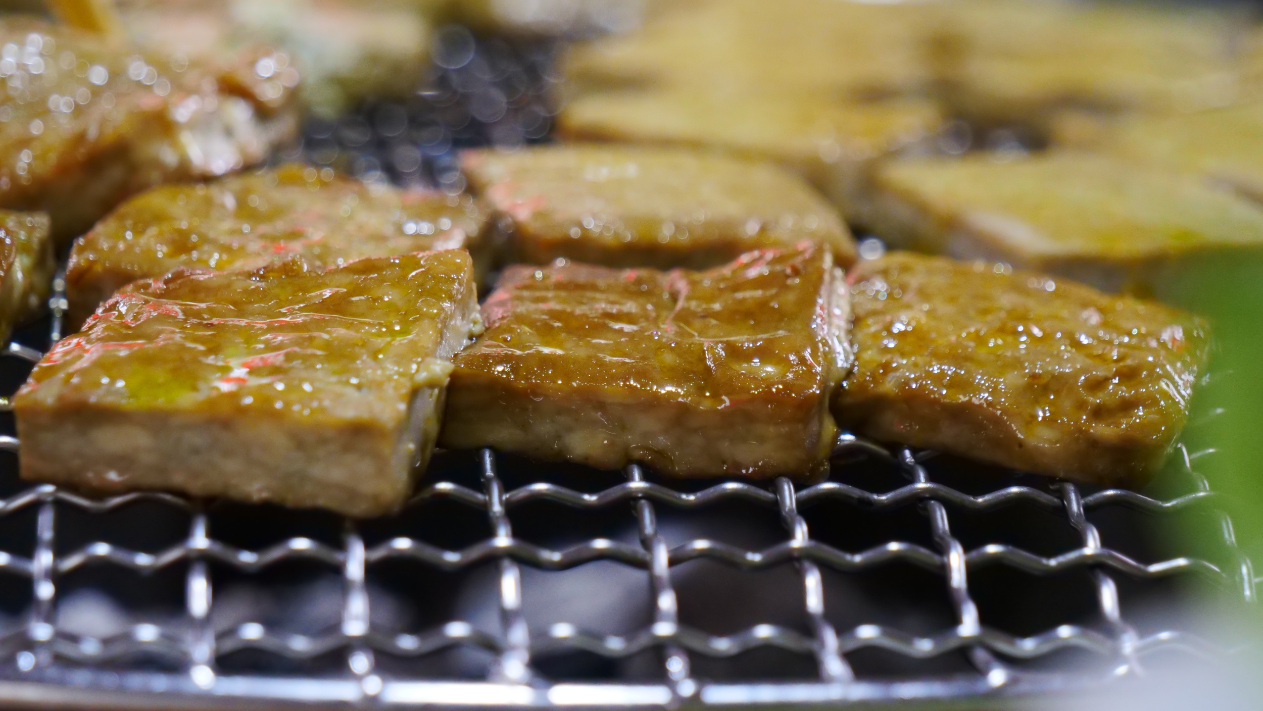 Matcha tofu is seen in Ban'naogou, Zhaibao Village in Taiping Town, southwest China's Guizhou Province on January 5, 2026. /Tongren Media Convergence Center