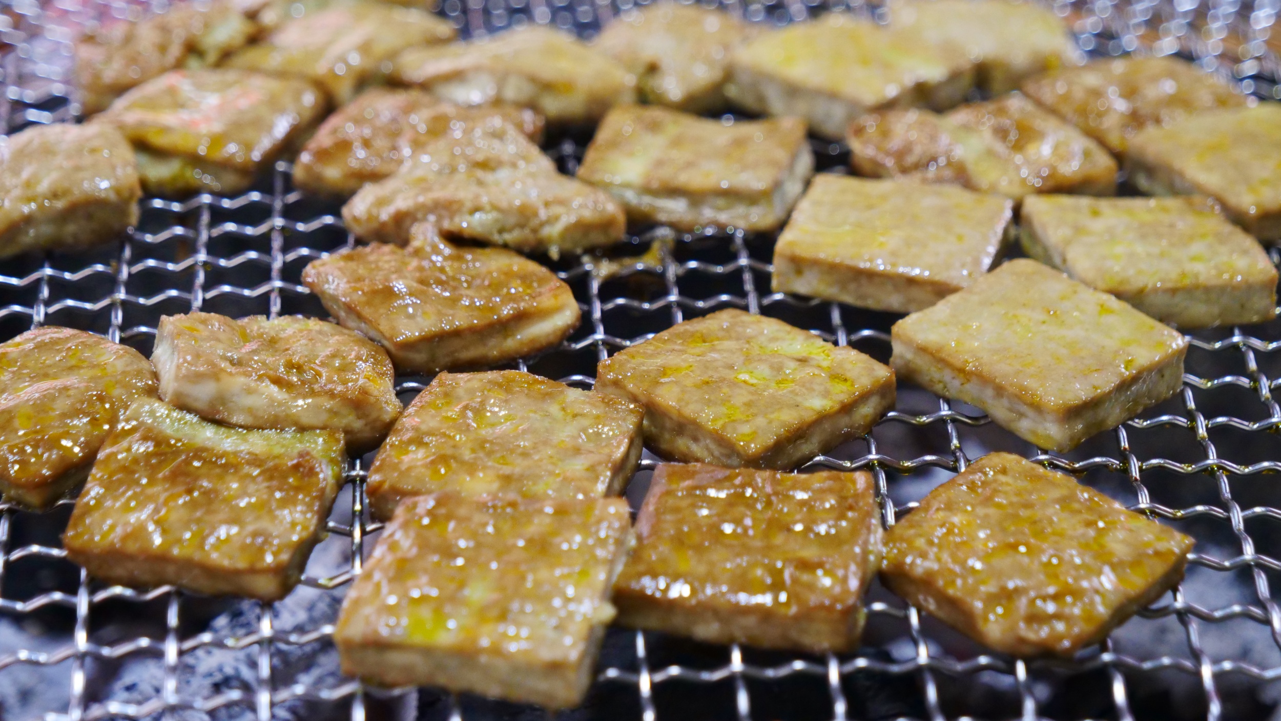 Matcha tofu is seen in Ban'naogou, Zhaibao Village in Taiping Town, southwest China's Guizhou Province on January 5, 2026. /Tongren Media Convergence Center