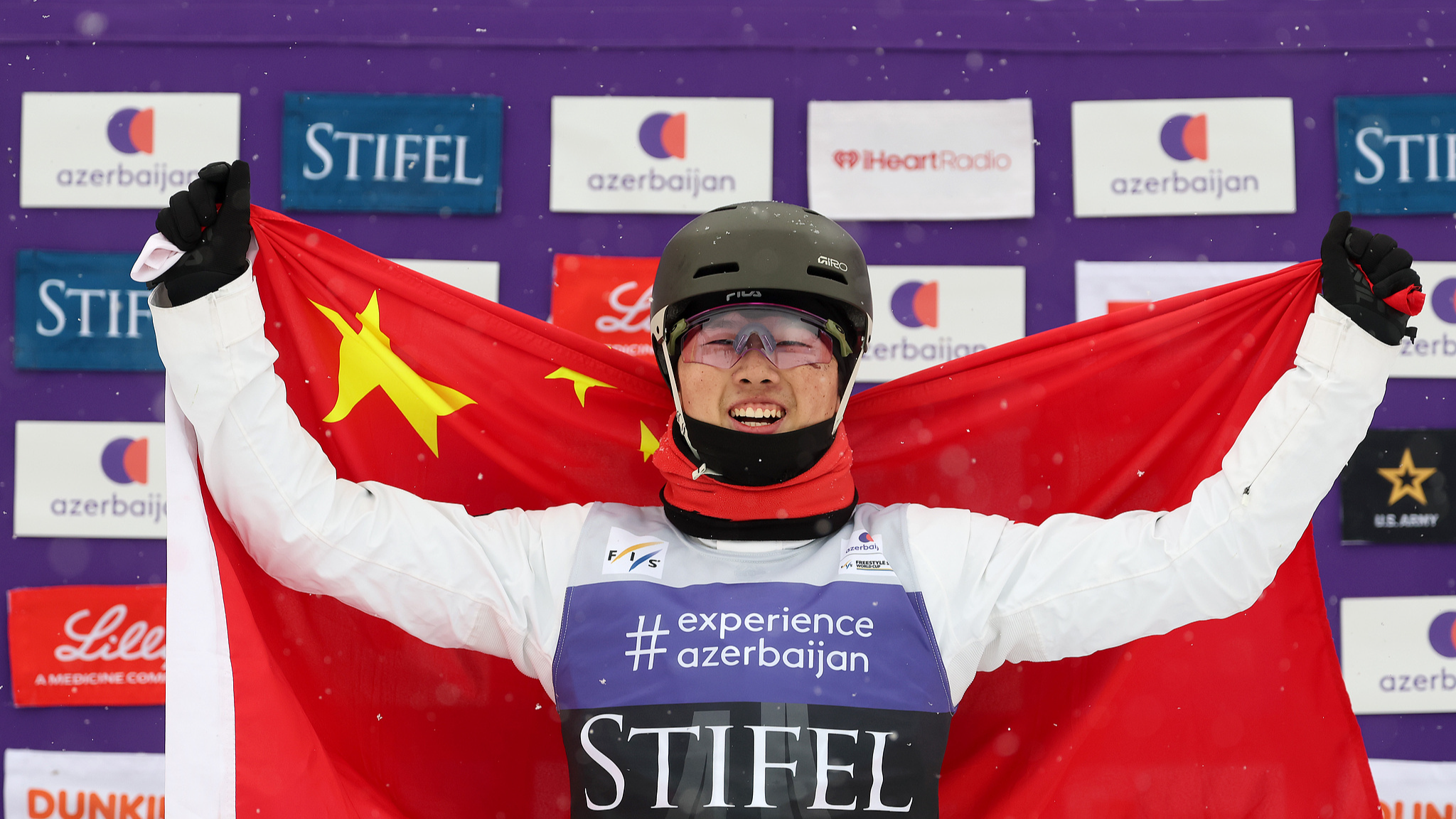 Li Xinpeng wins gold medal in FIS Freeski World Cup at Lake Placid