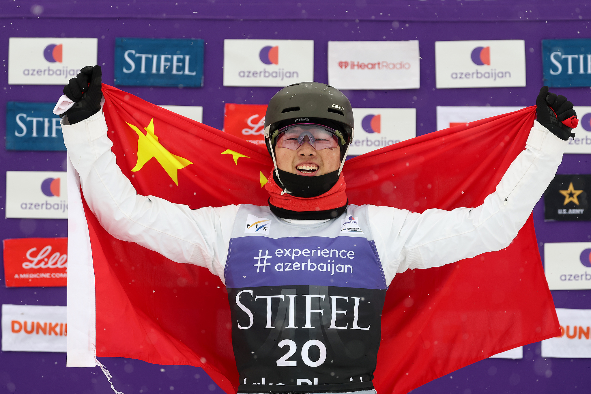 Li Xinpeng of China celebrates after winning the men's gold medal at the FIS Freestyle Aerials World Cup at Lake Placid, New York, January 12, 2025. /VCG