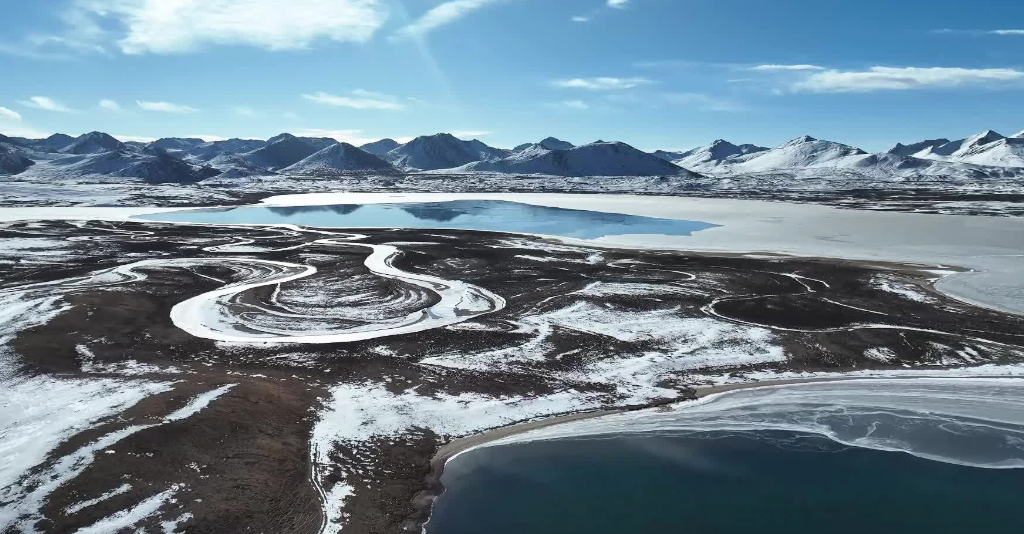 An aerial view of Butuo lake in Dengqen County, Qamdo, southwest China's Xizang Autonomous Region. /CMG