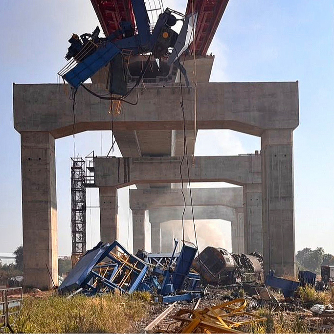 Live: Crane collapse onto moving train in Thailand leaves several dead ...