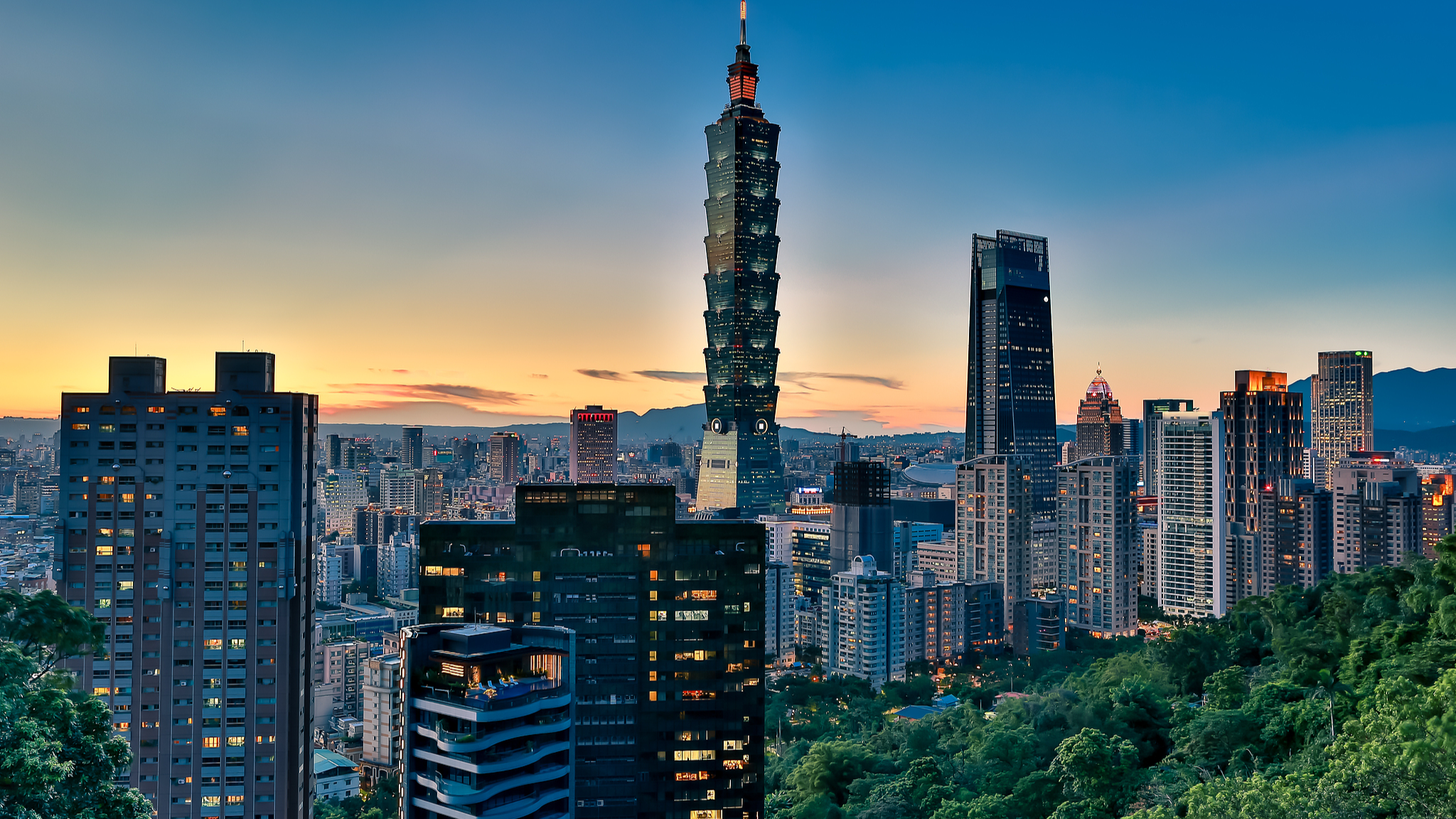 A night view of Taipei, China's Taiwan region, September 18, 2018. /CFP
