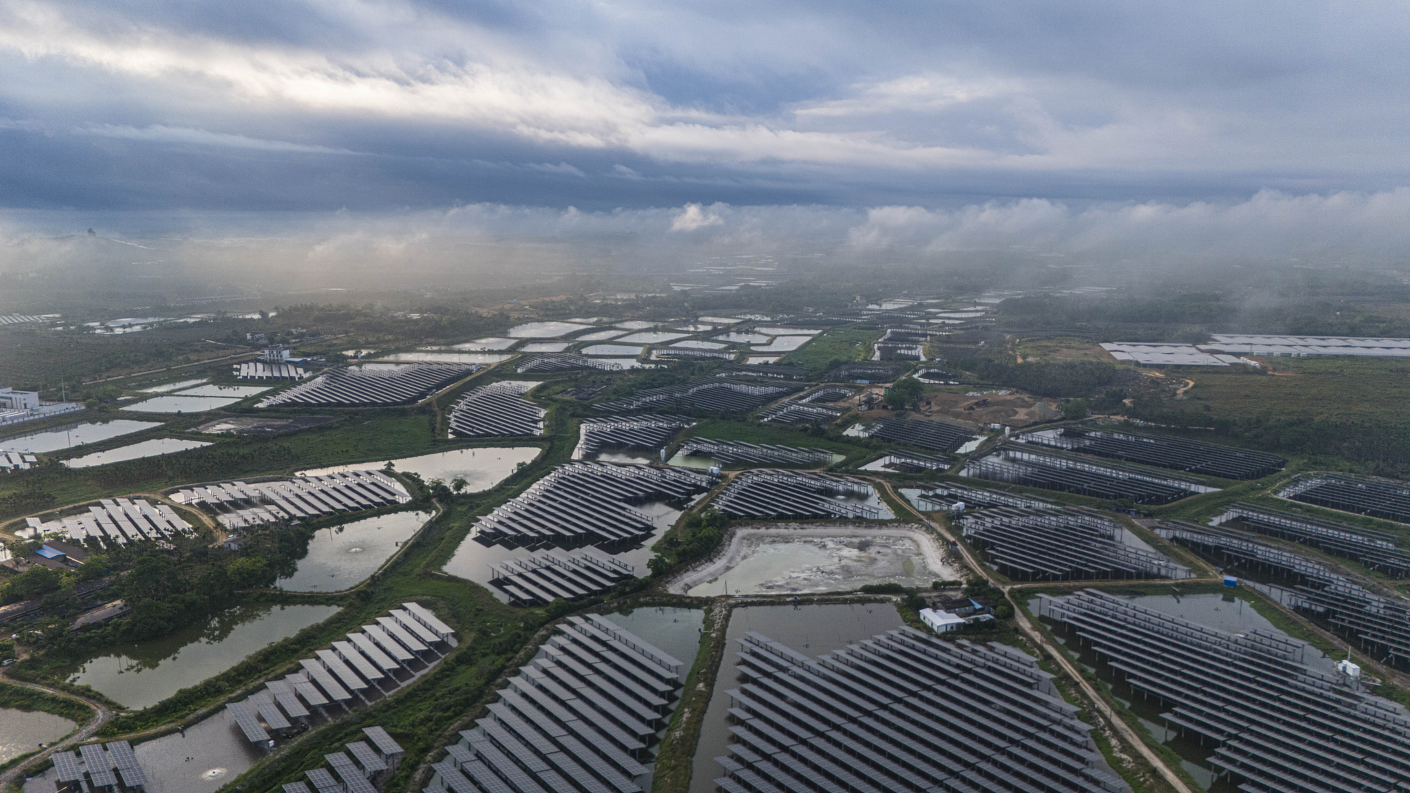 South China's Hainan reports surging green electricity trade in 2025
