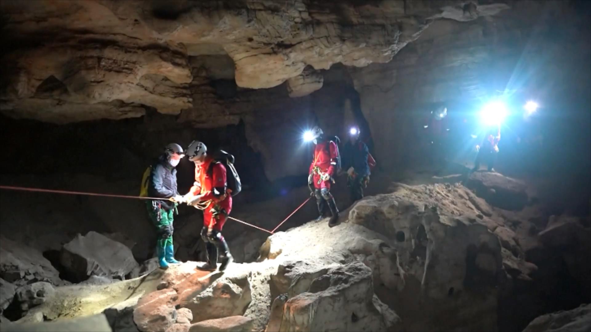 Astronauts training in a cave in deep mountains of southwest China's Chongqing Municipality. /CMG