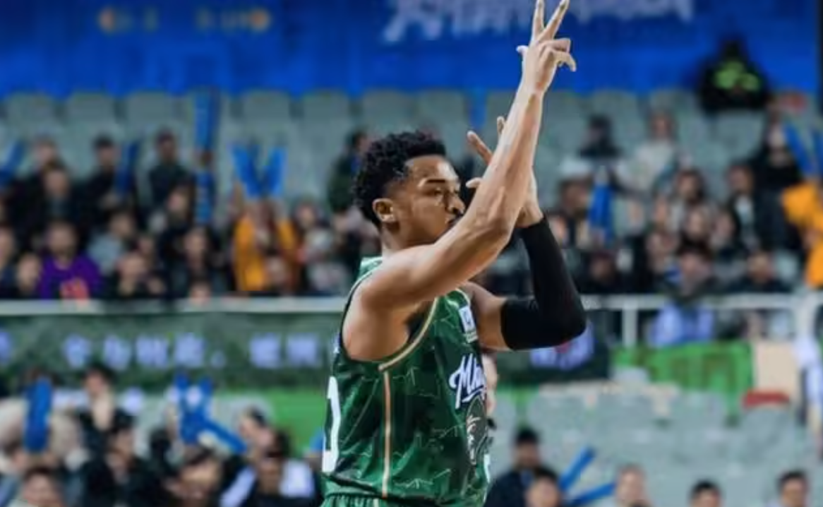 Jaylen Hands of the Nanjing Monkey Kings reacts after making a shot in the game against the Shenzhen Leopards in Nanjing, east China's Jiangsu Province, January 16, 2026. /Nanjing Monkey Kings