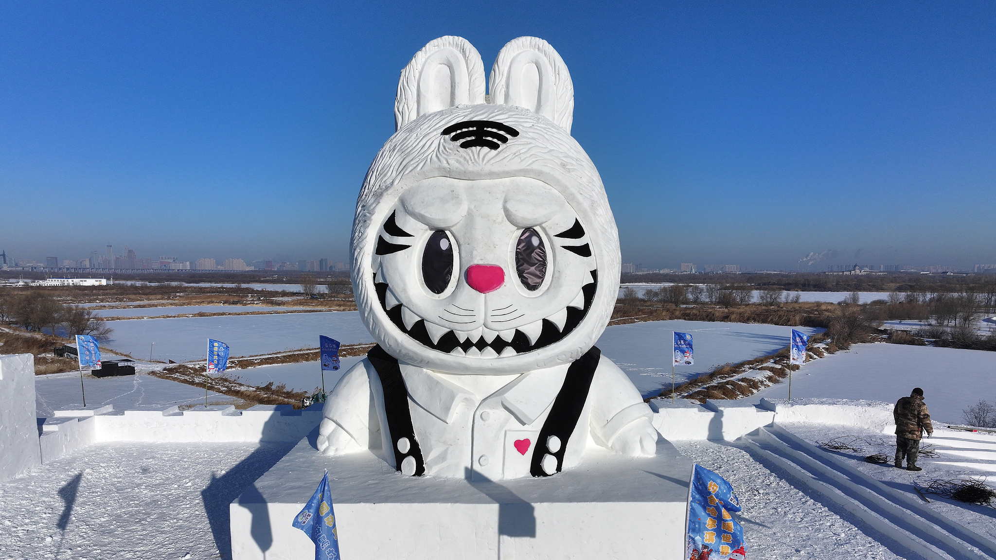 Labubu joins the giant snowman at Harbin's winter attraction