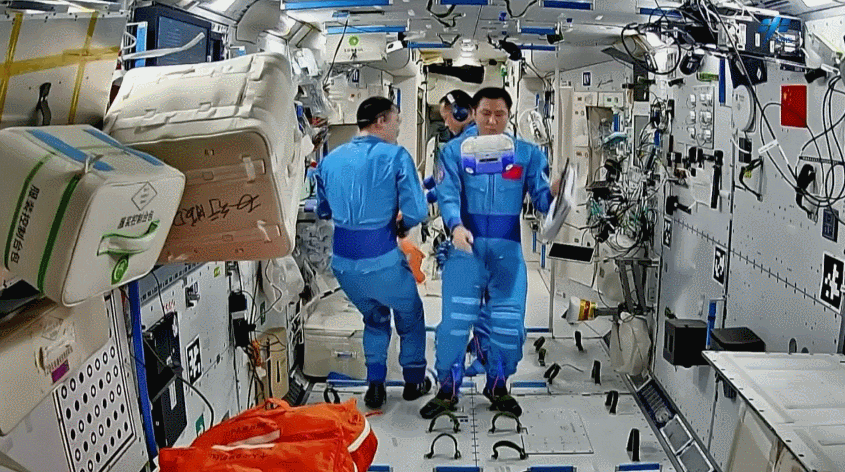 Shenzhou-21 crew continues with science experiments, life in orbit