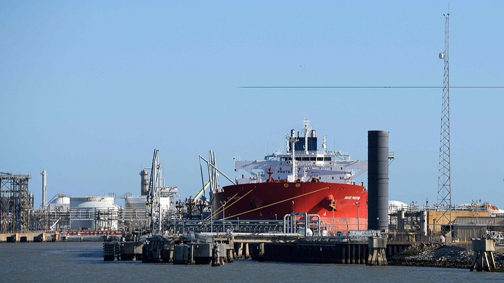 The Nave Photon crude oil tanker, carrying a shipment of Venezuelan oil, is docked in Freeport, Texas, U.S., January 16, 2026.   /VCG