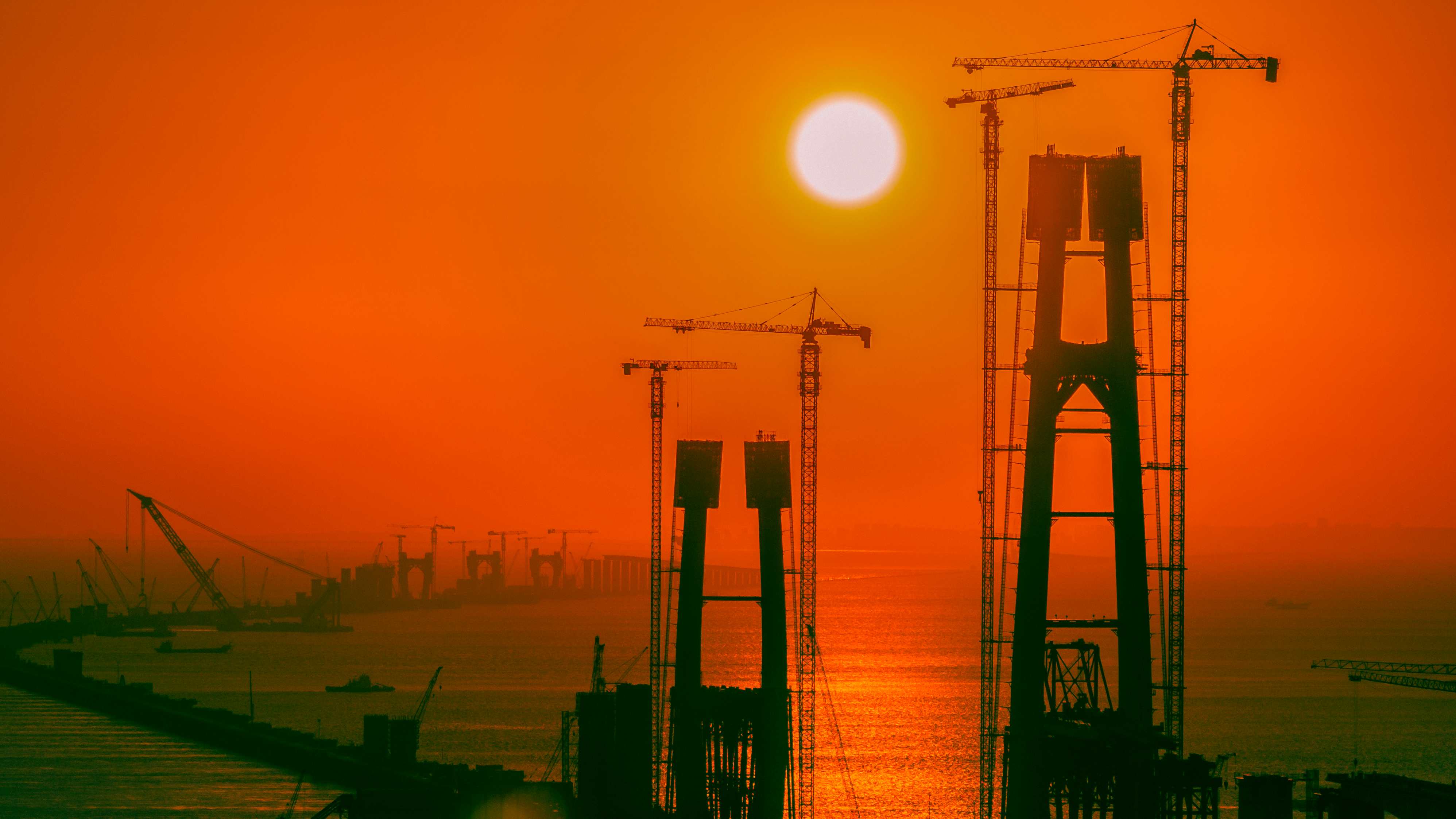 Building a railway bridge in one of the world's most turbulent bays