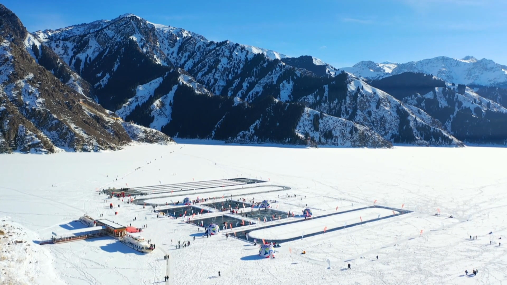 Tianshan Tianchi ice festival kicks off