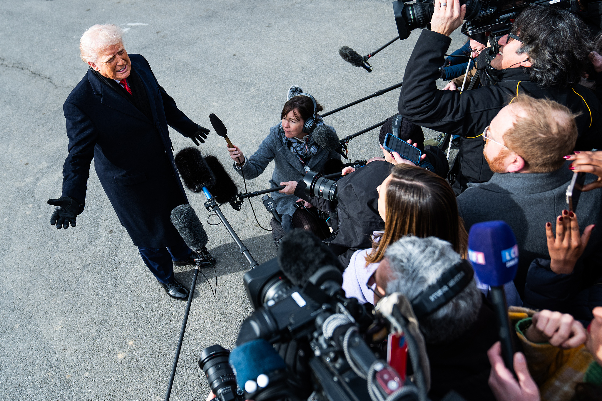 U.S. President Donald Trump speaks to the press on the South Lawn of the White House, D.C., U.S., January 16, 2026. /VCG