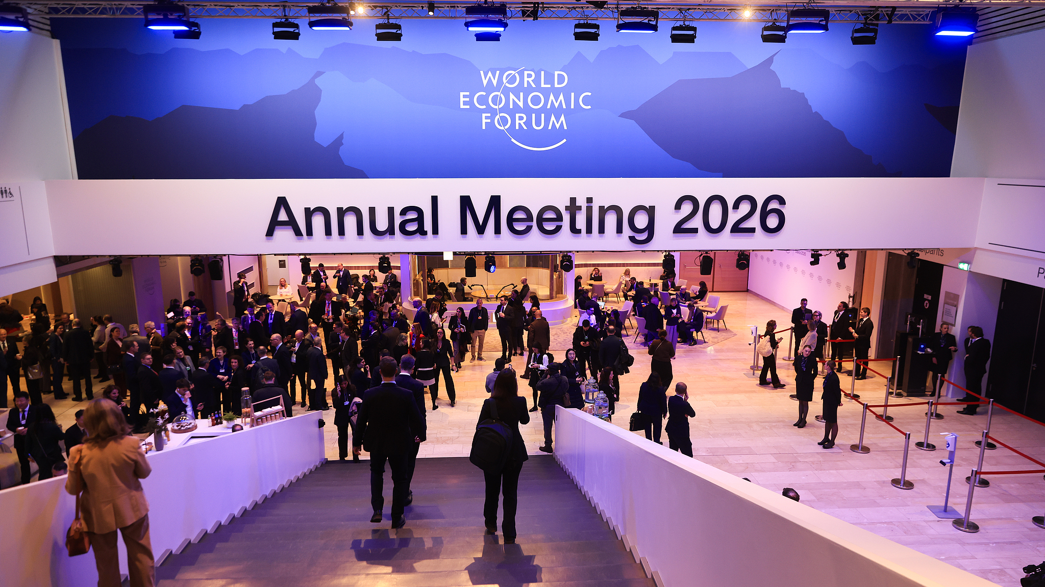 Attendees at the Congress Center during the World Economic Forum in Davos, Switzerland, January 20, 2026. /VCG