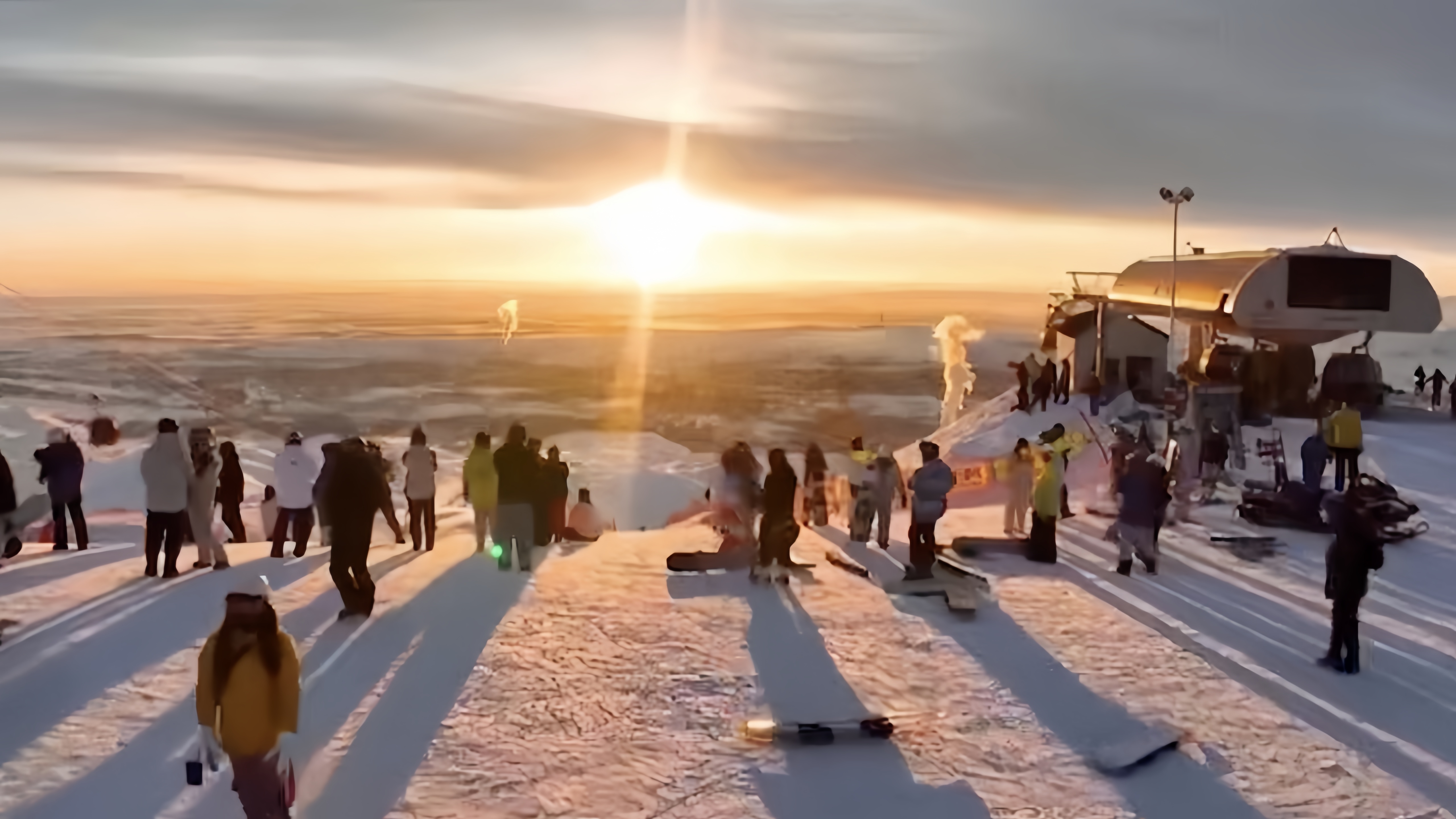 Snow tourism drives economic boom in Xinjiang