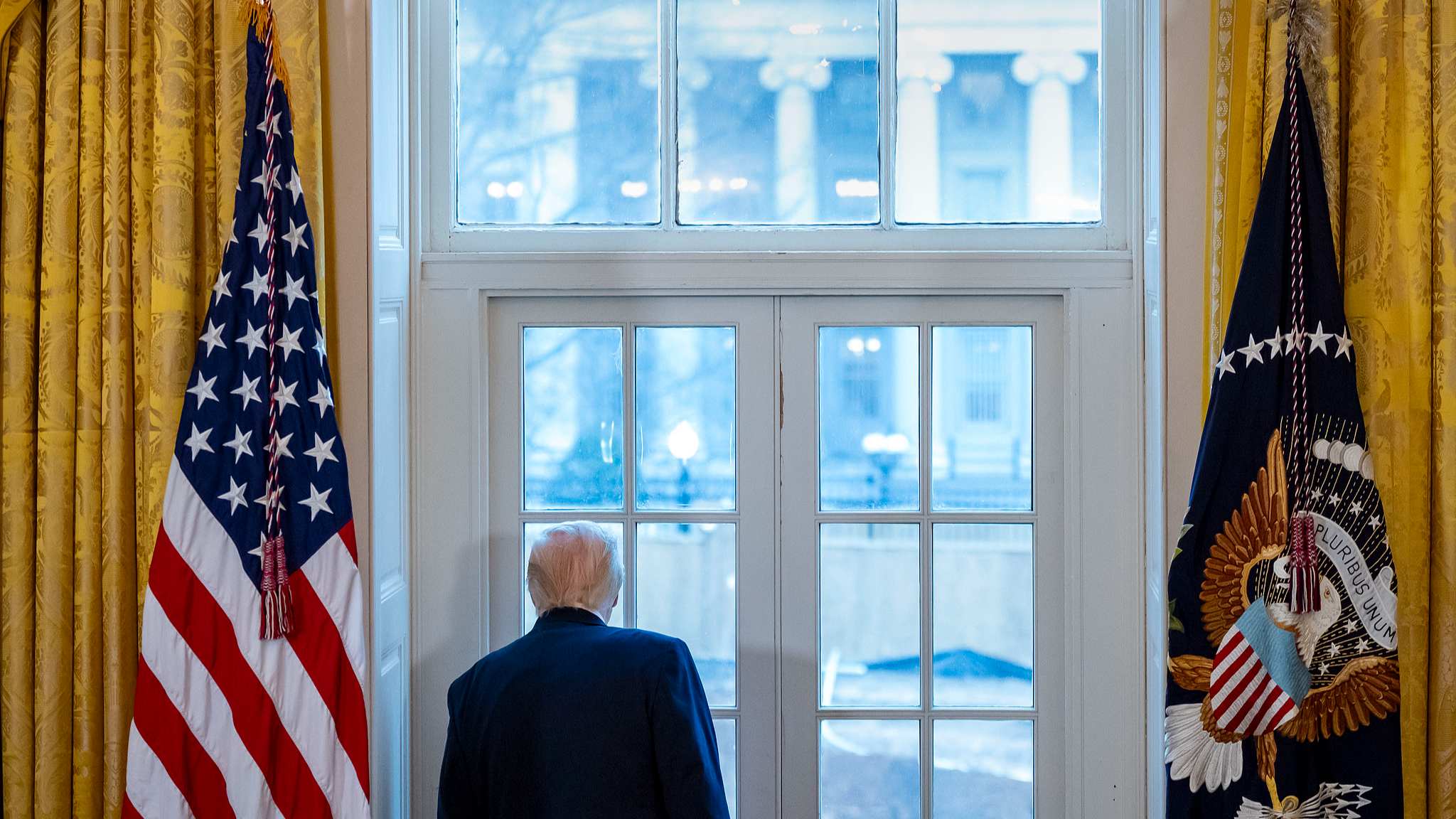 U.S. President Donald Trump looks at the ballroom construction in the East Wing of the White House in Washington, D.C., U.S., January 9, 2026. /CFP