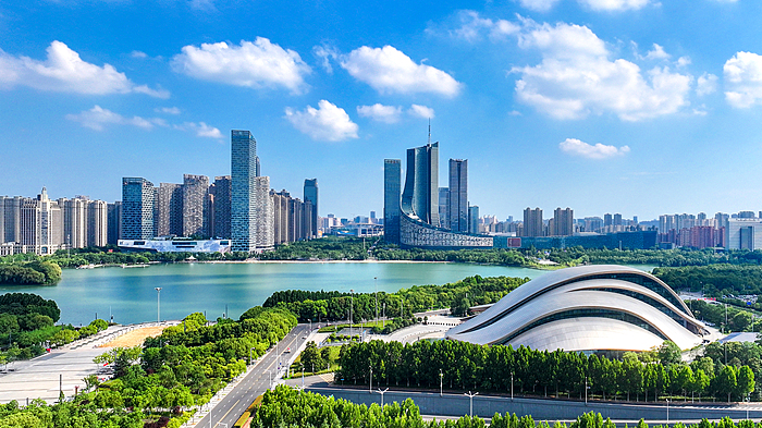 Live: Luminous view of Swan Lake, Hefei's enduring charm