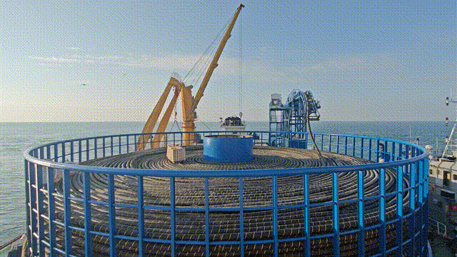 Submarine cables are laid to connect Weizhou Island to the national grid, southwest China's Guangxi Zhuang Autonomous Region. /SASAC