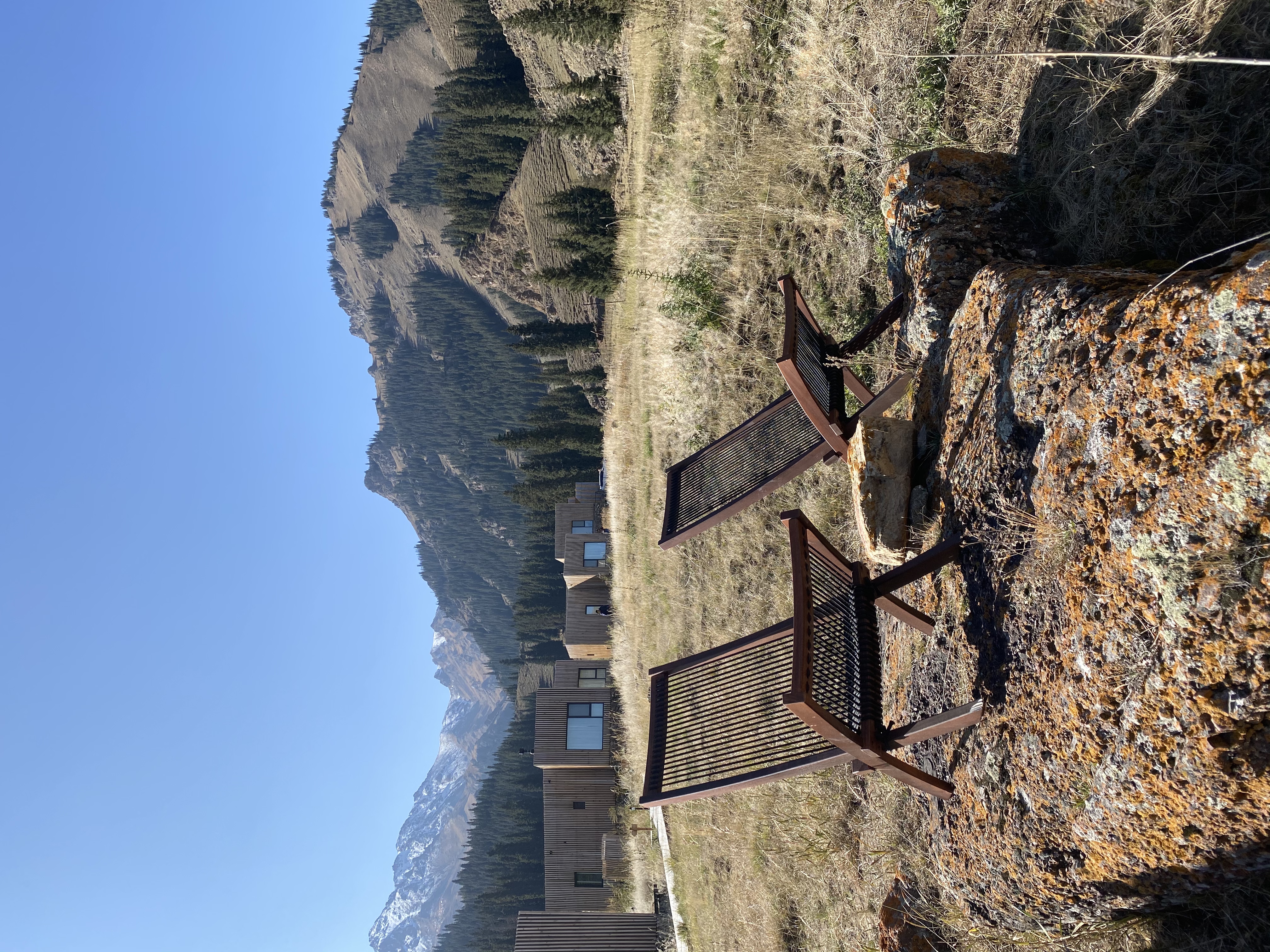 Immersed in mountains and mist, breathe in the raw essence of the earth from the sanctuary of a wild luxury camp. /CGTN