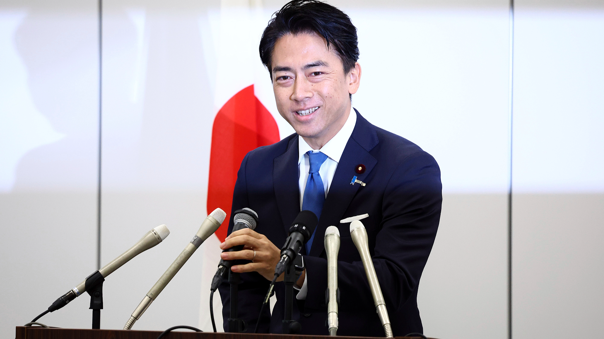 Shinjiro Koizumi attends a press conference in Tokyo, Japan, September 20, 2025. /CFP
