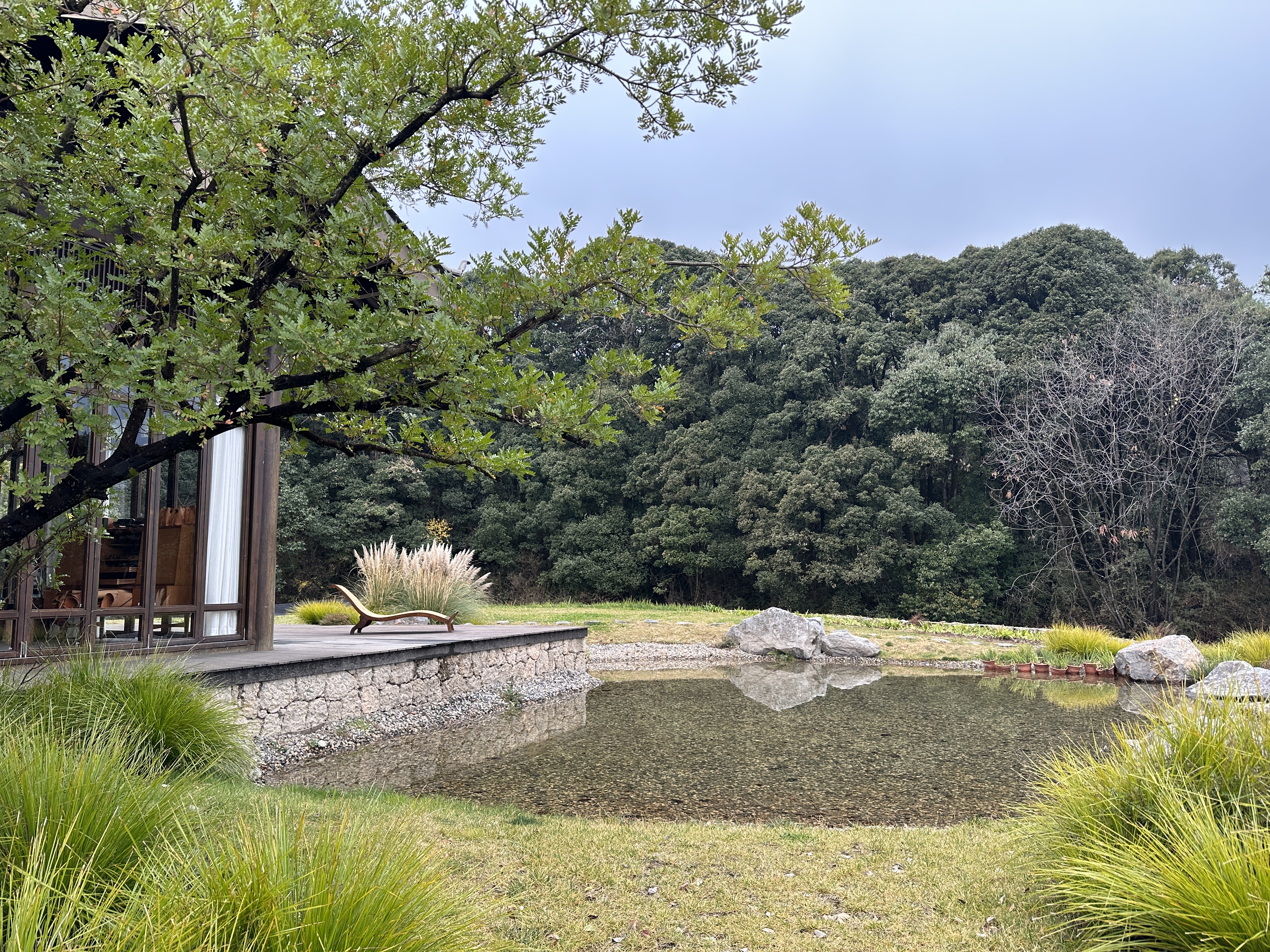 Walk through Naxi ethnic courtyards steeped in history and rediscover a slower pace of life within every storied detail. /CGTN