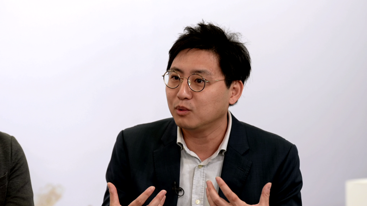 Dr. Kevin Lam, senior curator for Chinese Art at the Asian Civilisations Museum, speaks during CGTN's special dialogue 