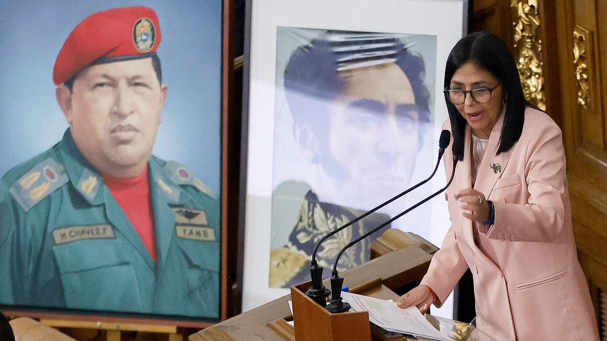 Venezuela's acting president calls for national political dialogue