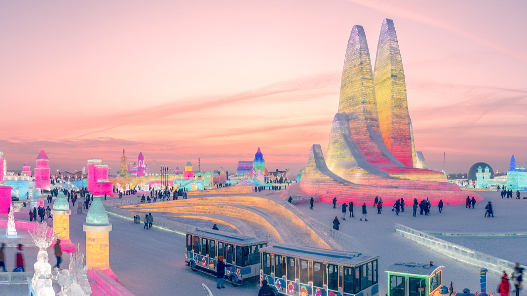 Live: Inside Harbin's giant ice-and-snow wonderland