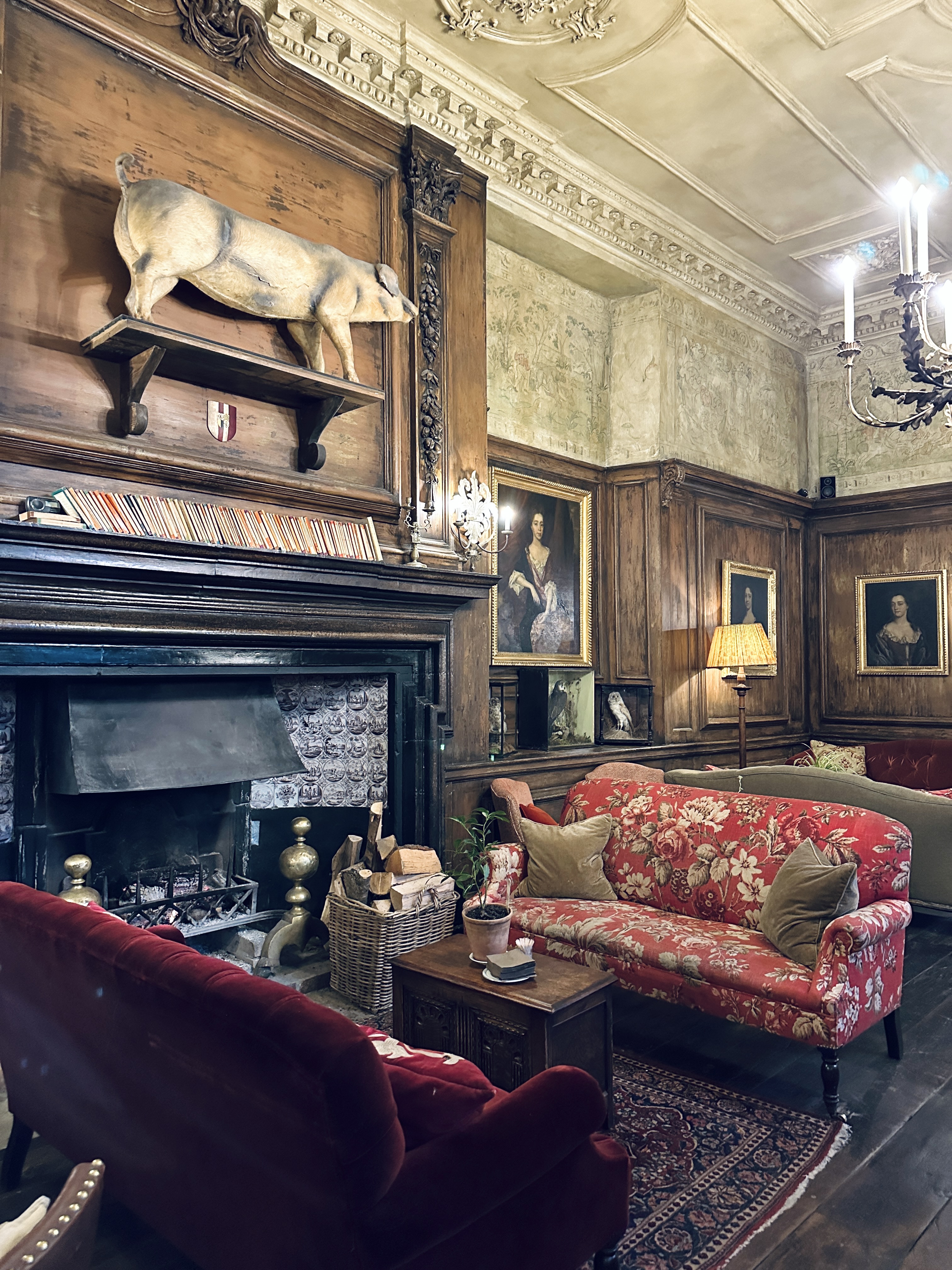 The Pig at Combe attracts visitors looking to experience the farm-to-table lifestyle and peacefulness of the Dorset countryside. /CGTN