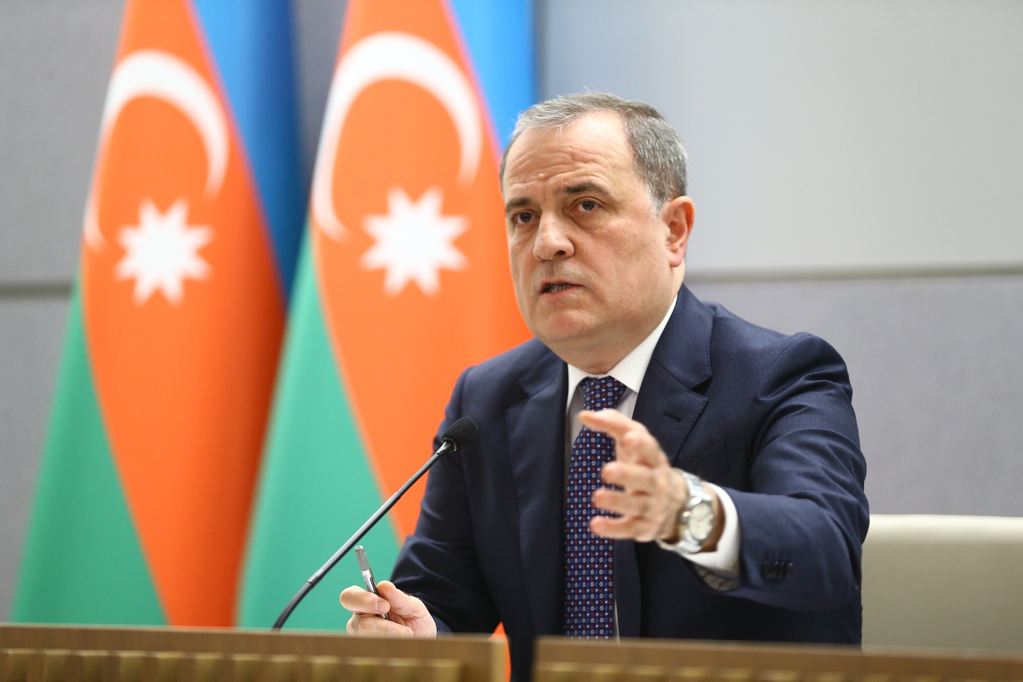 A file photo of Azerbaijan's Minister of Foreign Affairs Jeyhun Bayramov addresses the media during an annual press conference in Baku, Azerbaijan, on December 26, 2025. /VCG