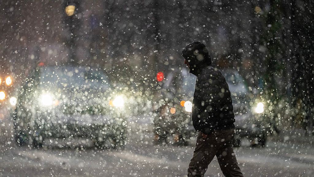 Live: Cities blanketed with snow as winter storm sweeps across U.S.
