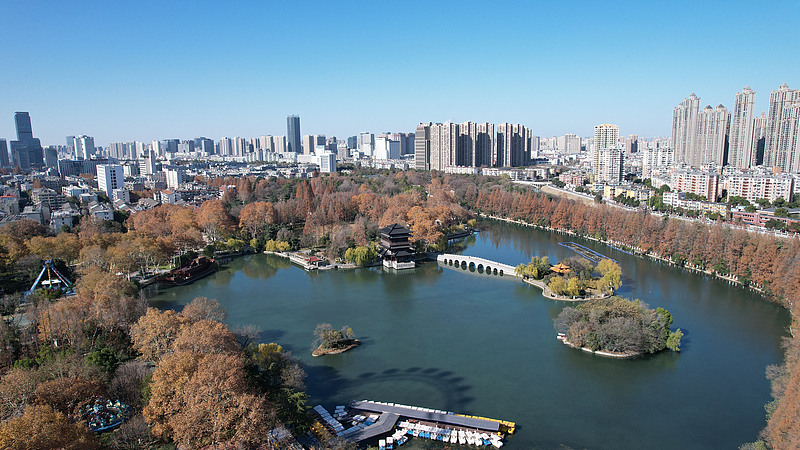 Live: Time-honored charm of Hefei's Xiaoyaojin Park