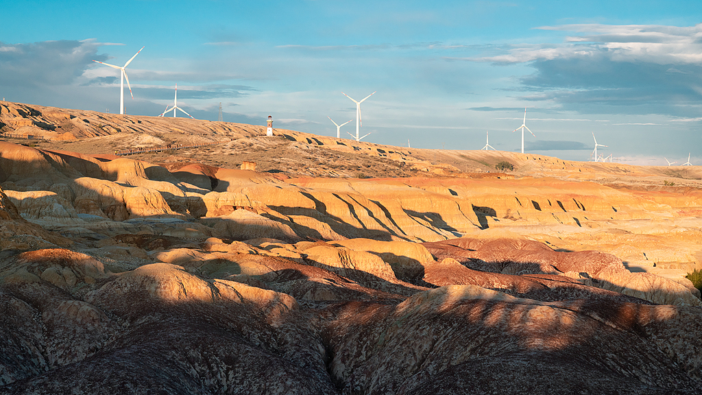 A wind farm in Burqin, Xinjiang Uygur Autonomous Region, northwest China. / VCG