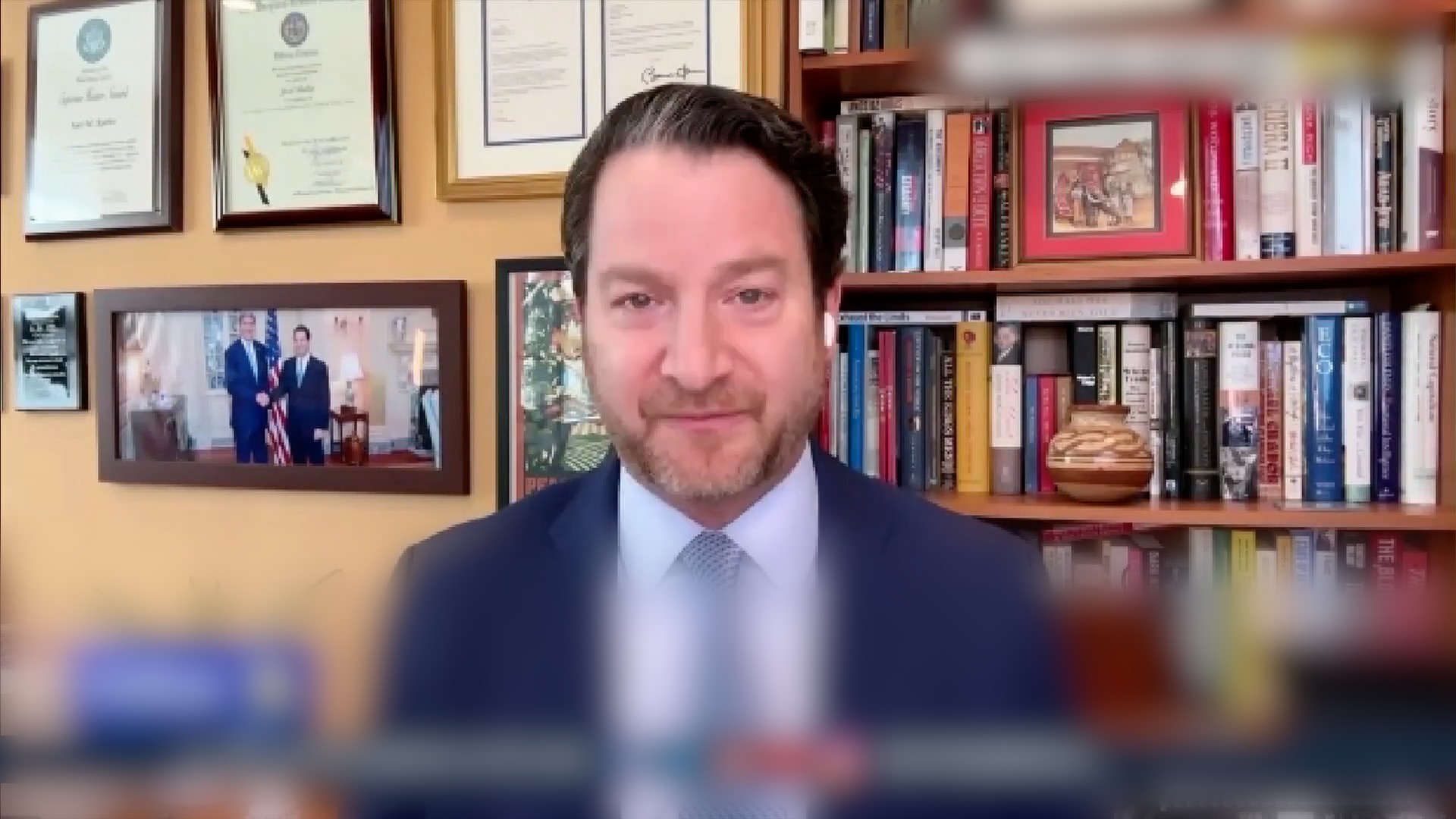 U.S. expert: Immigration enforcement is political extortion