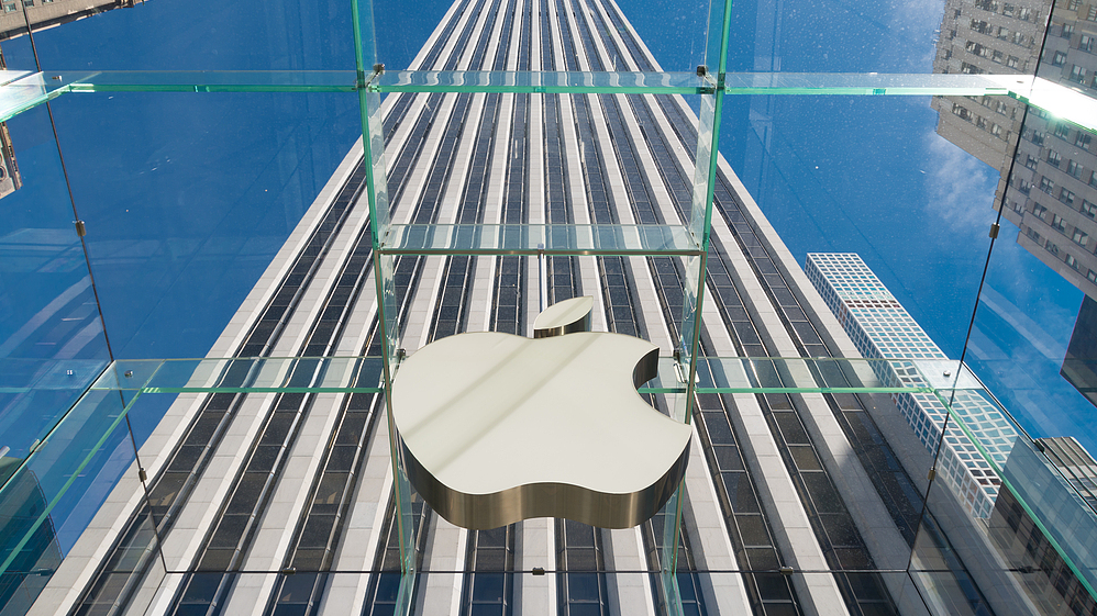 Apple reports its strongest iPhone quarter on record in China