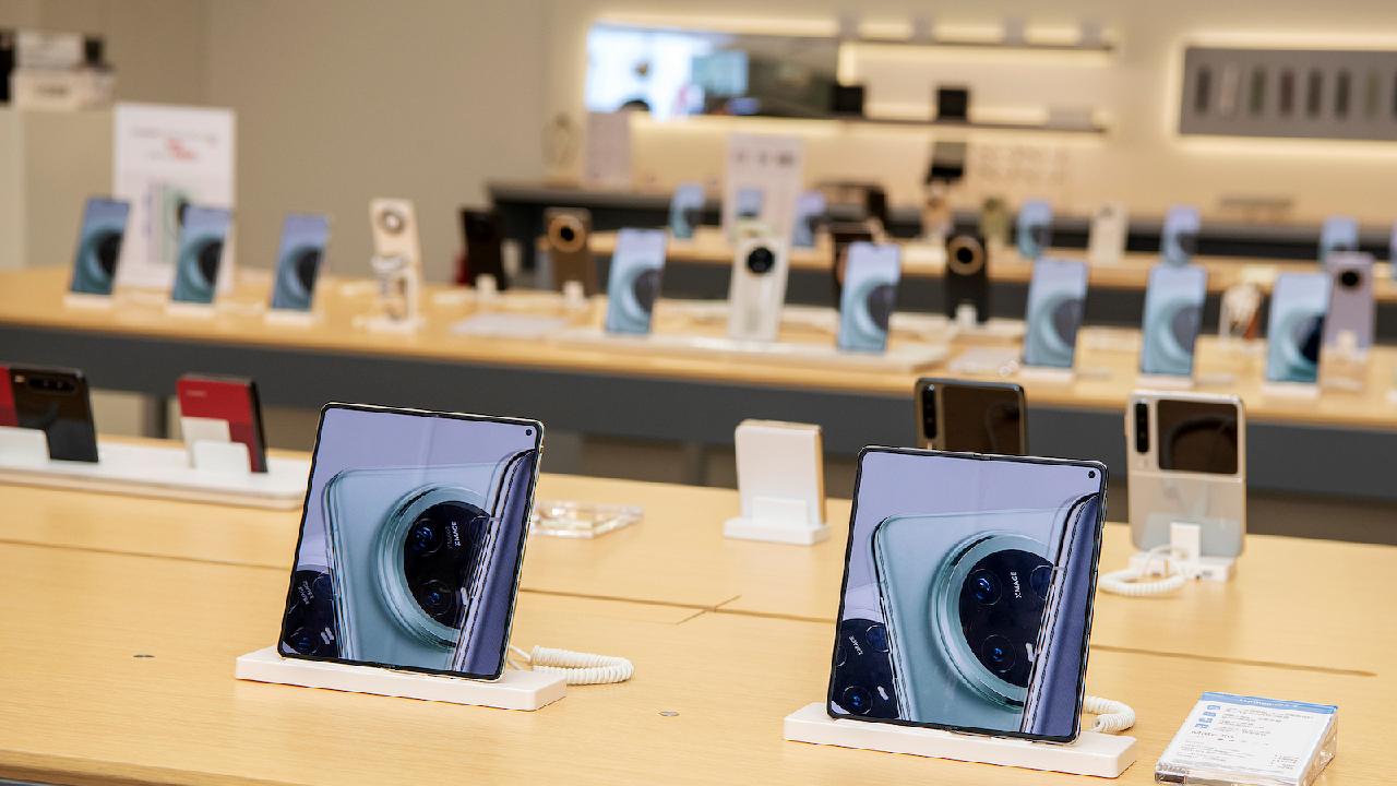 China's electronic information manufacturing grew rapidly in 2025