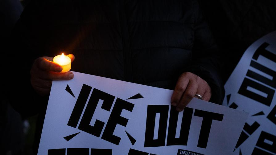 A candlelight vigil for slain U.S. health worker Alex Pretti in San Francisco, California, the United States, January 25, 2026. /Xinhua 