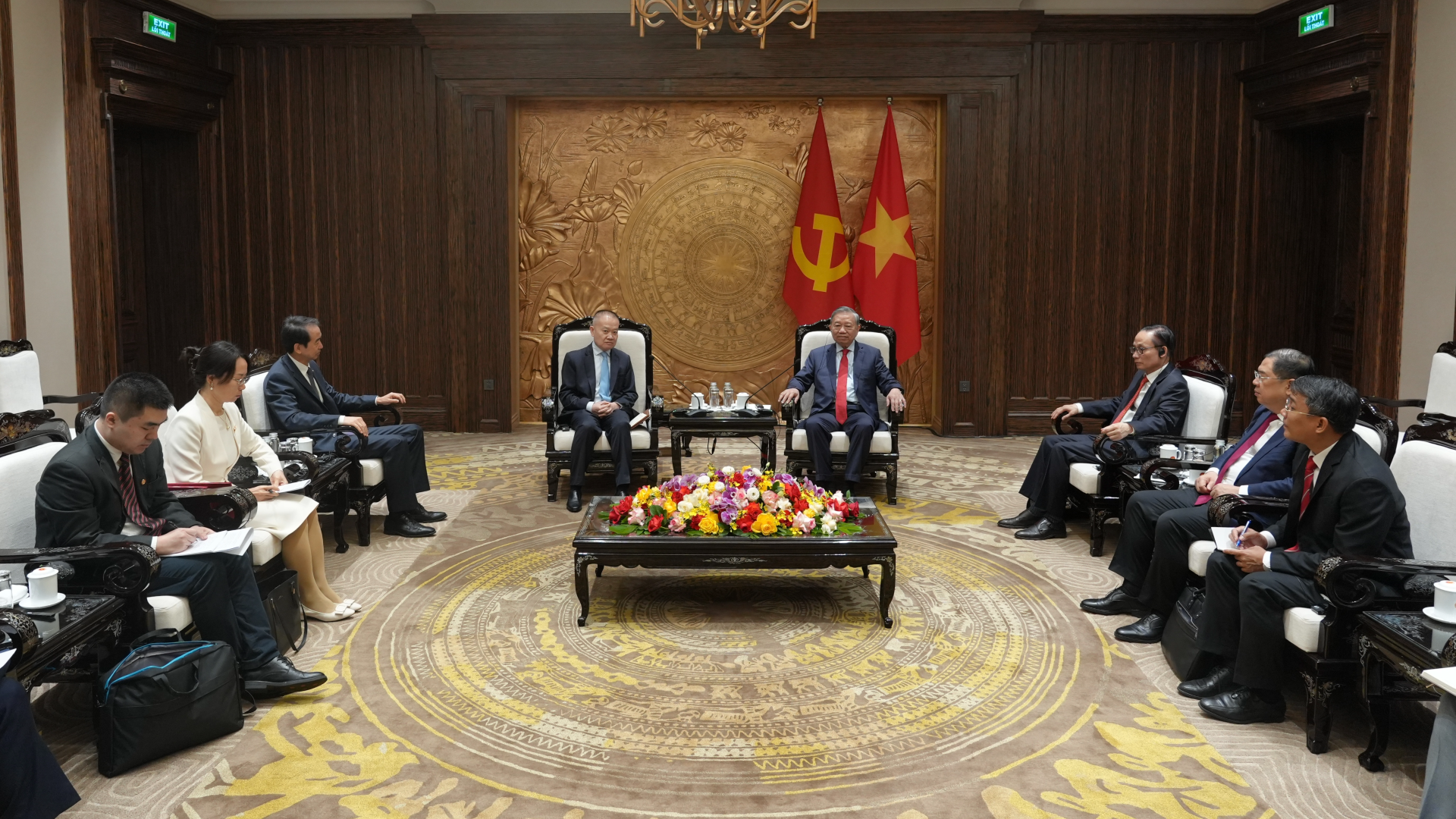Xi Jinping's special envoy visits Vietnam
