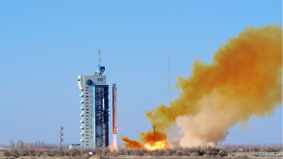 Xi, Algerian president exchange congratulations over satellite launch